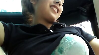 Horny Teens Fuck In Car