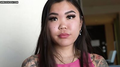 Big Booty Japanese Teen Gte Fucked By her 1st BBC