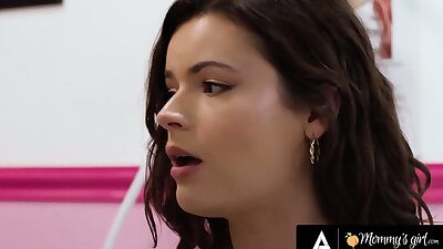 MOMMYS GIRL MILF Doctor Lexi Lunaâs Breast Exam For Petite Dharma Jones Turns Into Pussy Eating