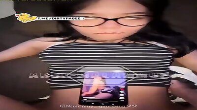 Gak tahan liat goyang seksi dera anjela langsung diewe