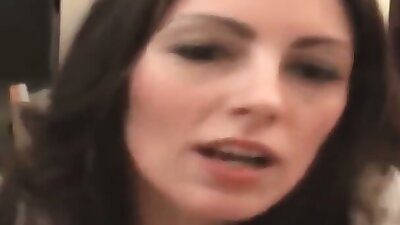 Teen slut gives perfect blowjob