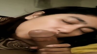 Nikmat Banget Di Sepong Sama Ibu Mertua Cantik