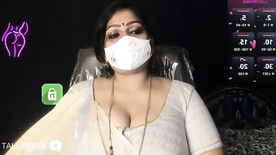 chubby telugu mom preethi